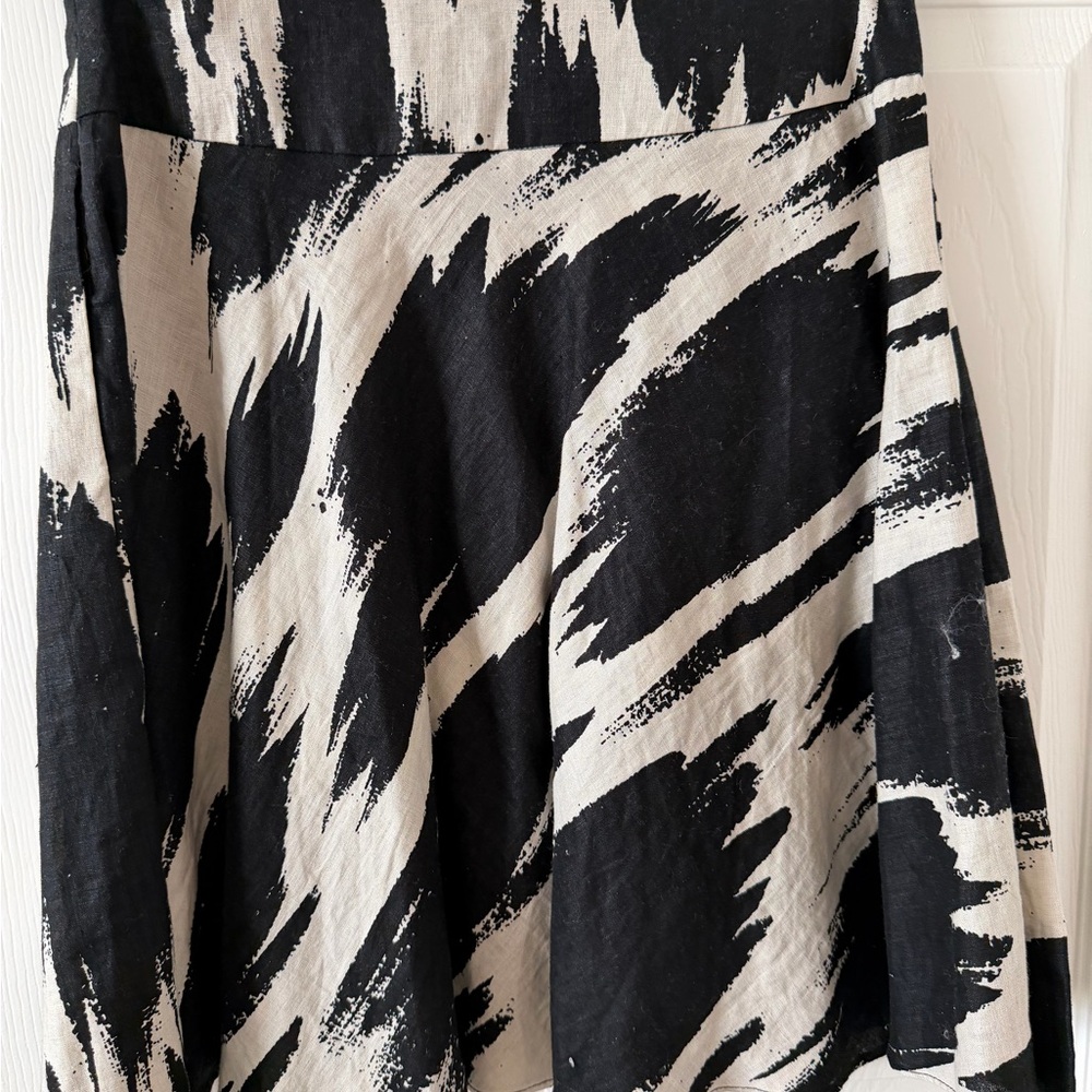 Black and White Patterned Women's Skirt